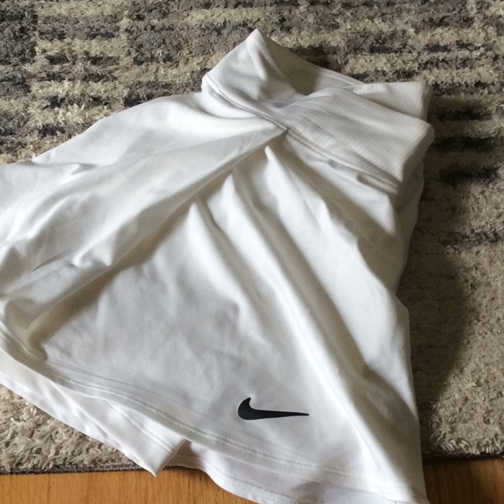 NIKE white tennis Skirt - standard dri-fit